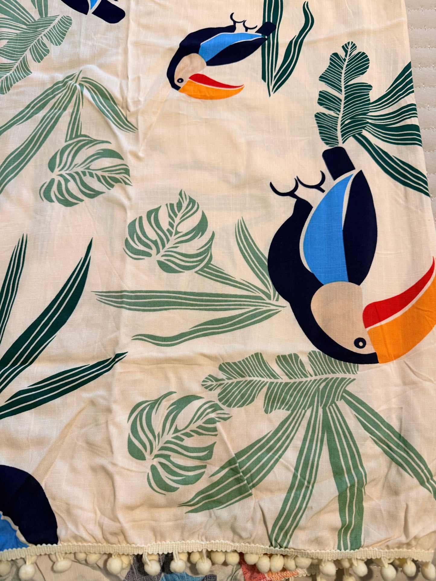 CA3 - Tropical Paradise Beach Sarong